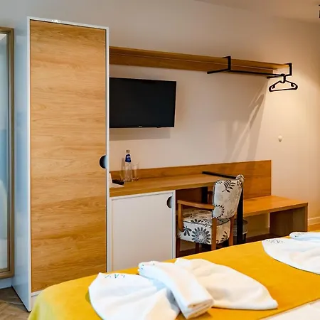 Family Laxo Hotel 2*