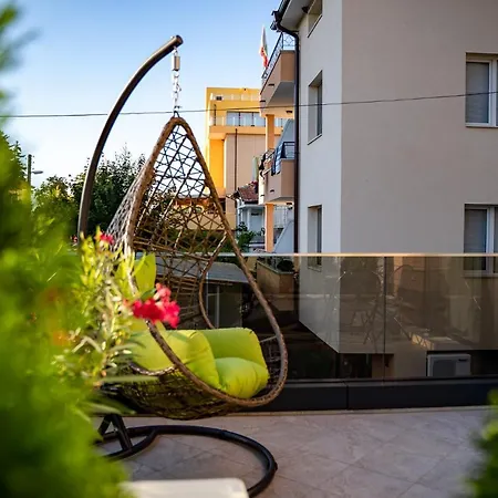 Family Laxo 2* Obzor